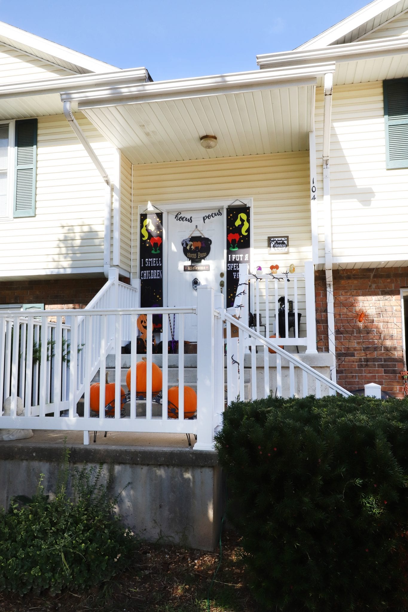 Hocus Pocus Halloween Front Porch Decor - For the Love of Food