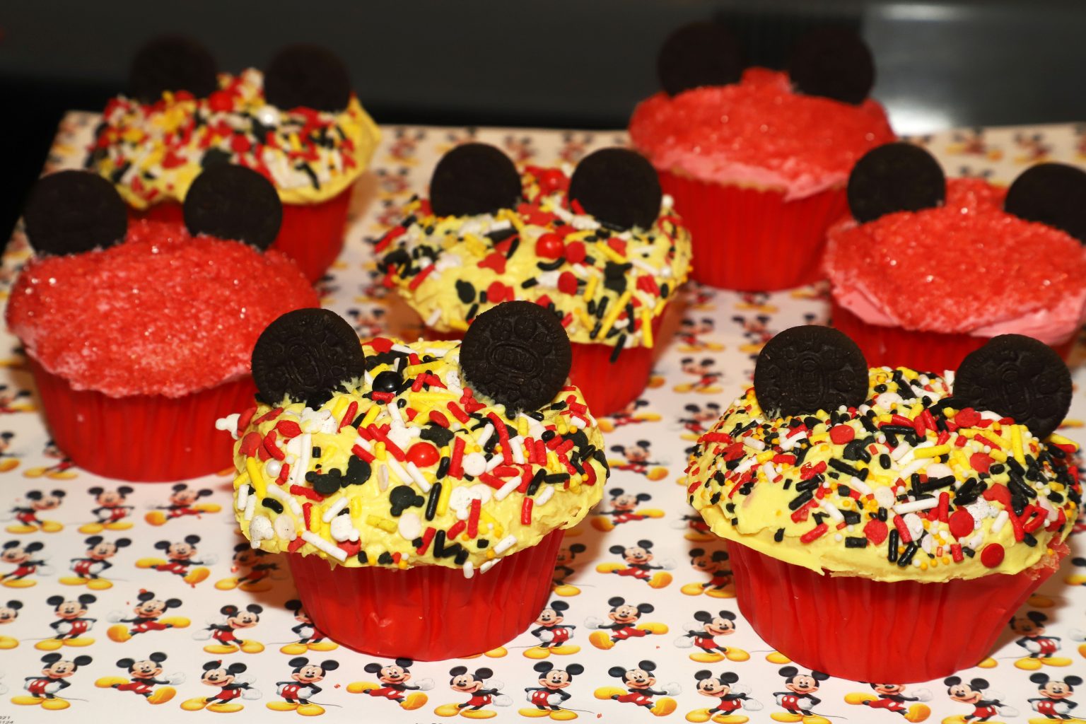 Mickey Mouse Sprinkles Cupcakes - For the Love of Food