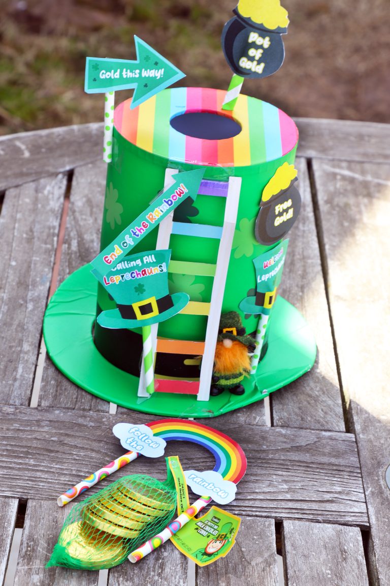 DIY Leprechaun Trap Signs | Free St Patrick's Day Printables - For the ...