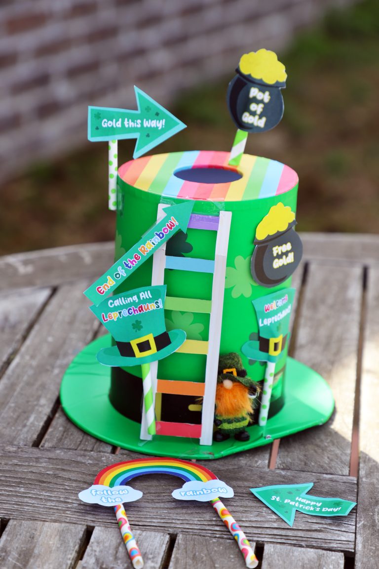 DIY Leprechaun Trap Signs | Free St Patrick's Day Printables - For the ...