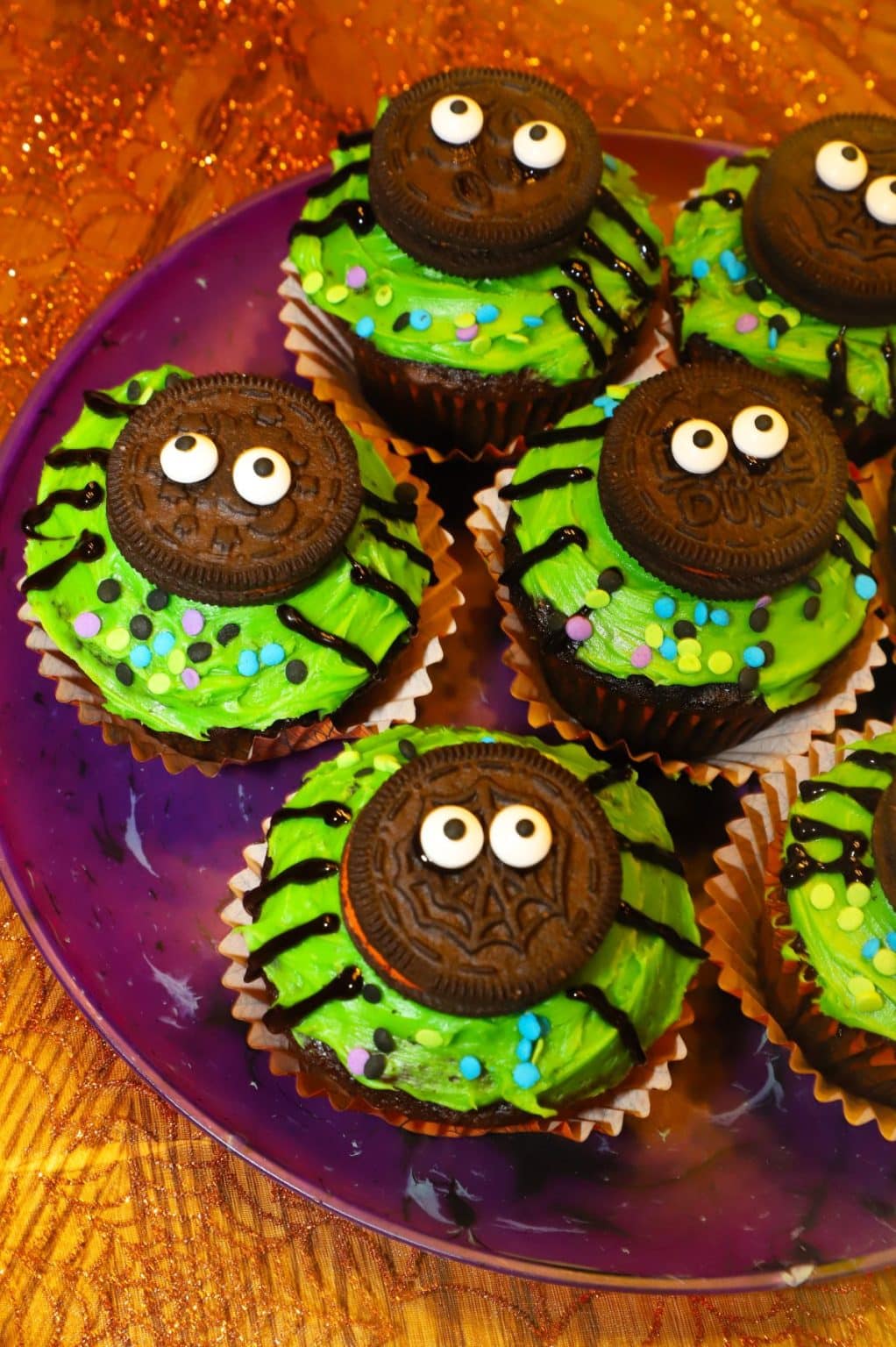 Spooky Spider Chocolate Cupcakes #HalloweenTreatsWeek - For the Love of ...